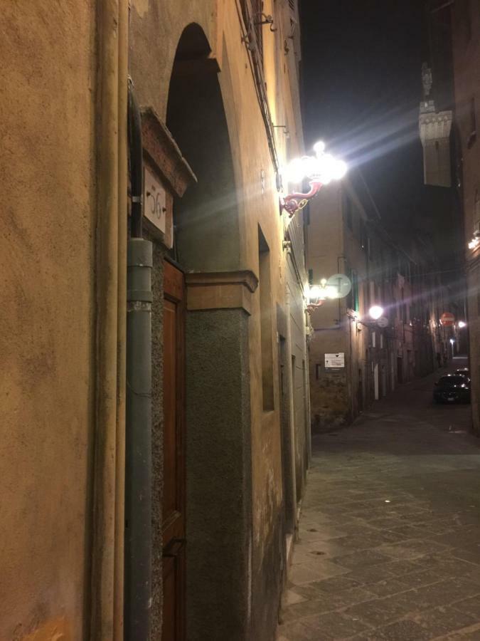 Salicotto 56 Hotel Siena Bagian luar foto